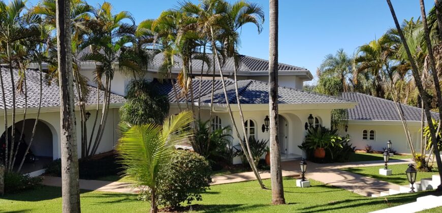 Casa en venta, Paraná Country Club, Calle Venecia Este