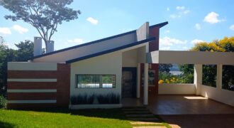 Casa en Venta, Paraná Country Club, Av. Víctor Hugo Norte