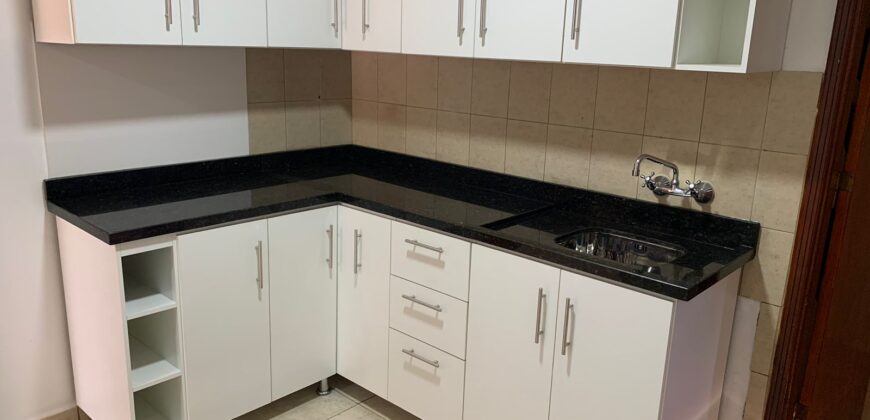 Departamento en alquiler, Paraná Country Club, zona comercial, Calle Luiz bordón/Remberto Gimenez